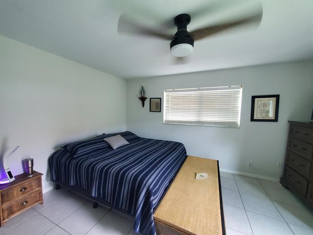 558 SE 27th Terrace 558, Boynton Beach, FL 33435