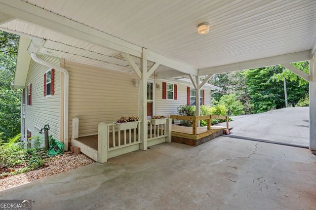 196 White Street, Dillard, GA 30537