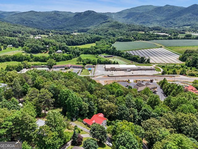 196 White Street, Dillard, GA 30537