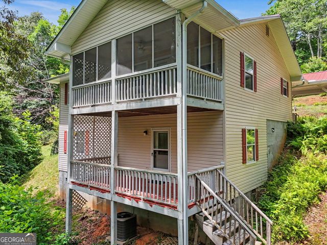 196 White Street, Dillard, GA 30537