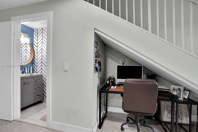 850 Sorrento Dr., Weston, FL 33326