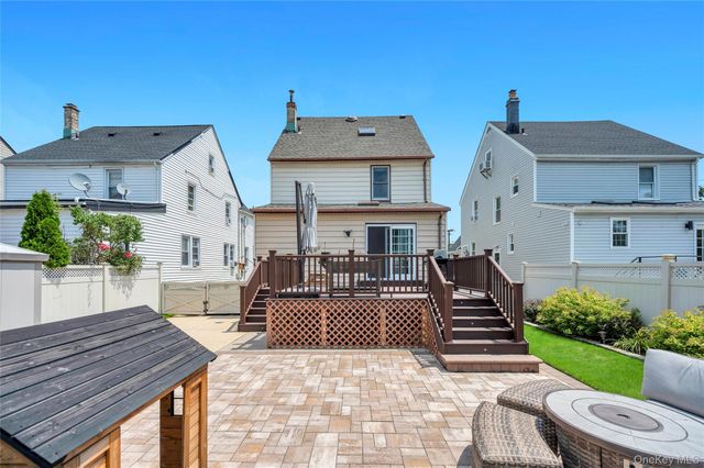232 Locust Street, Valley Stream, NY 11581