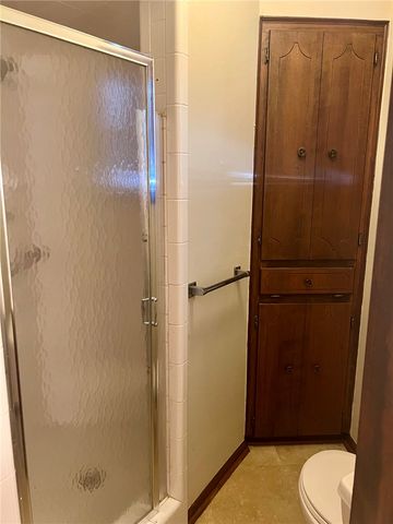 901 Calvert Street, Hearne, TX 77859