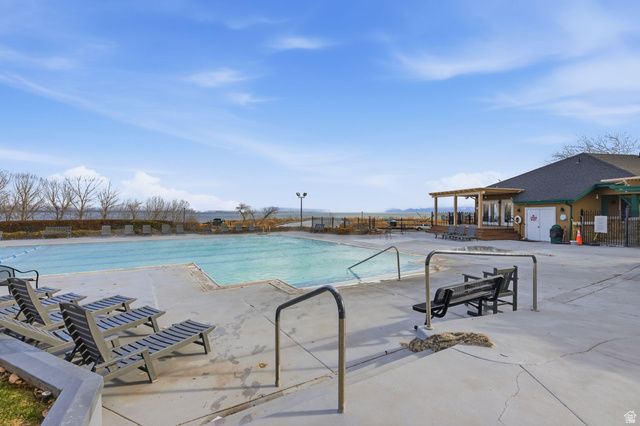 88 E WATSON DR, Saratoga Springs, UT 84045