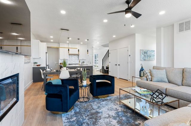 88 E WATSON DR, Saratoga Springs, UT 84045