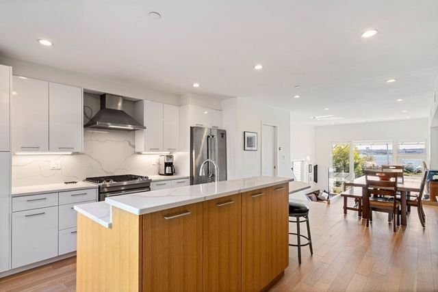 288 Marginal St 4, Boston, MA 02128