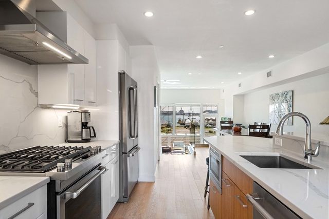 288 Marginal St 4, Boston, MA 02128