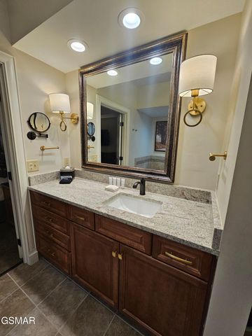 212 Dollywood Lane, Pigeon Forge, TN 37863