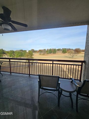 212 Dollywood Lane, Pigeon Forge, TN 37863