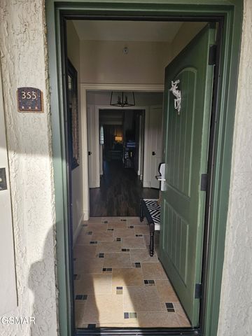 212 Dollywood Lane, Pigeon Forge, TN 37863