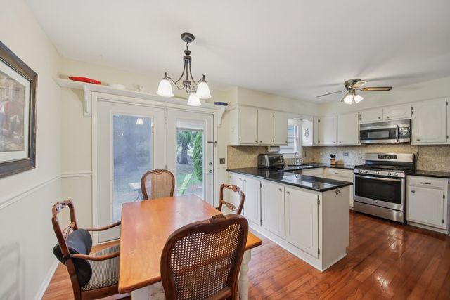4292 White Birch Drive, Lisle, IL 60532