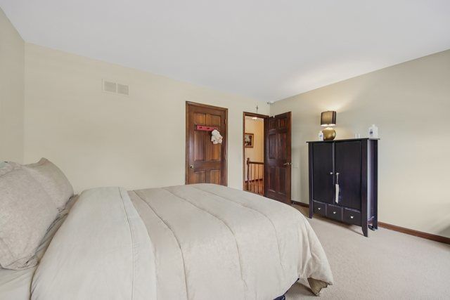 4292 White Birch Drive, Lisle, IL 60532