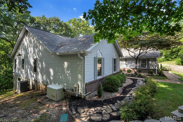 56 High Trails Drive, Eureka, MO 63025