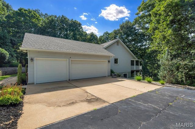 56 High Trails Drive, Eureka, MO 63025