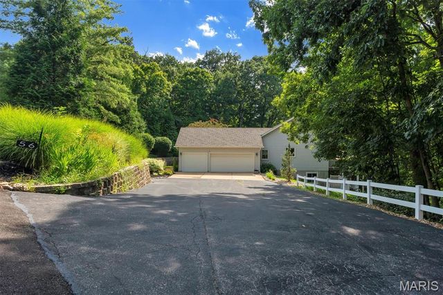 56 High Trails Drive, Eureka, MO 63025