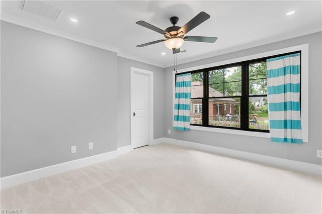 306 W Greenway S Drive, Greensboro, NC 27403