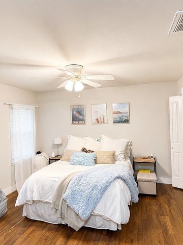 2804 W Biddison Street, Fort Worth, TX 76109