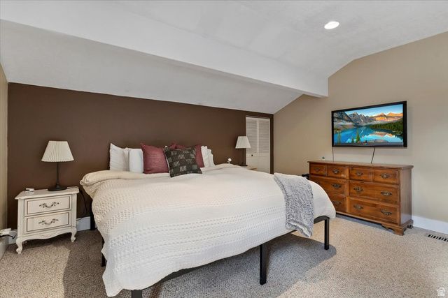 6924 S HILLSIDE VILLAGE CIR, Cottonwood Heights, UT 84121