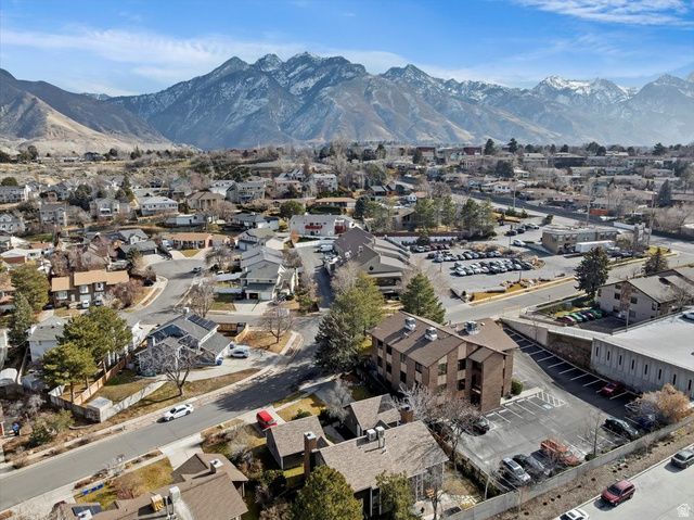 6924 S HILLSIDE VILLAGE CIR, Cottonwood Heights, UT 84121