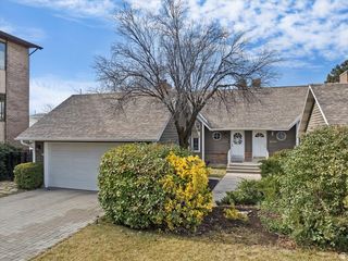 6924 S HILLSIDE VILLAGE CIR, Cottonwood Heights, UT 84121