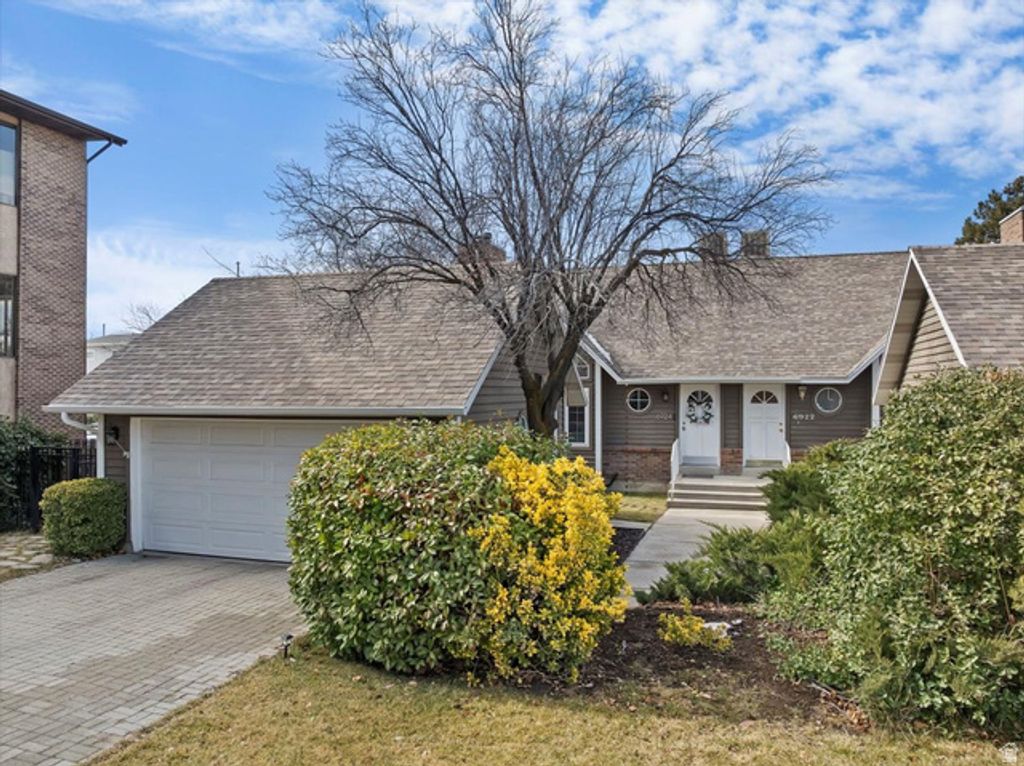 6924 S HILLSIDE VILLAGE CIR, Cottonwood Heights, UT 84121