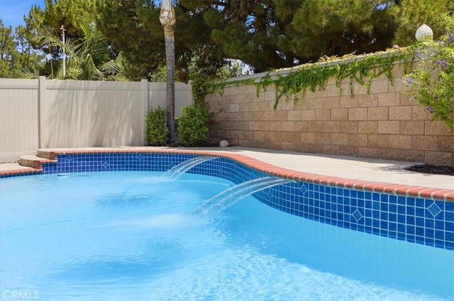 3319 Willow Park, Corona, CA 92881