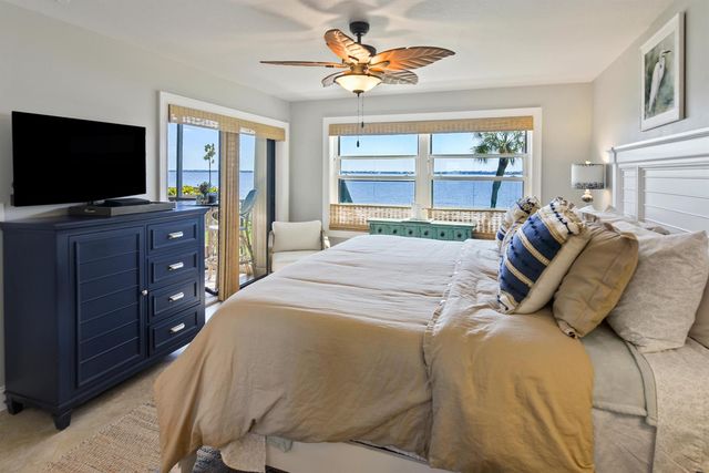 4440 NE Sandpebble Trace 104, Stuart, FL 34996