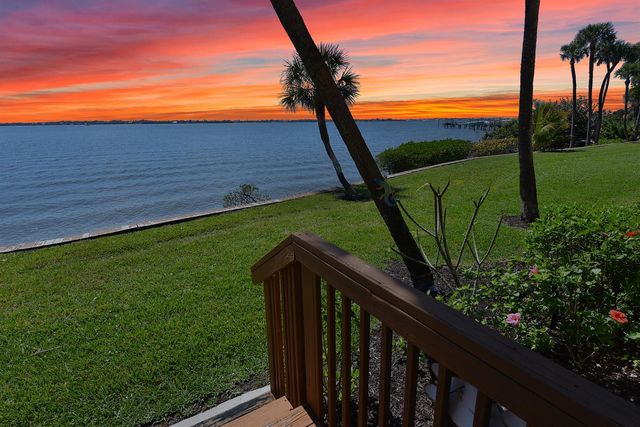 4440 NE Sandpebble Trace 104, Stuart, FL 34996
