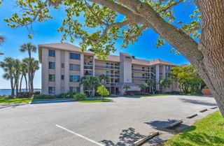 4440 NE Sandpebble Trace 104, Stuart, FL 34996
