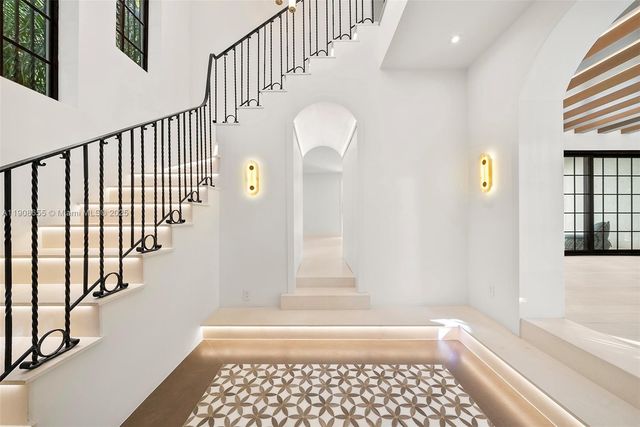 601 NE 56th St, Miami, FL 33137