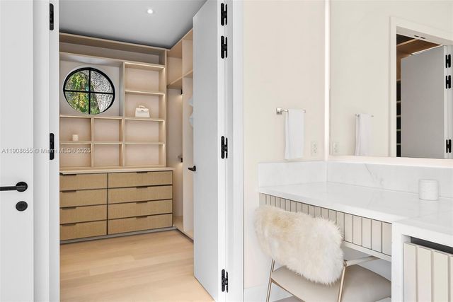 601 NE 56th St, Miami, FL 33137