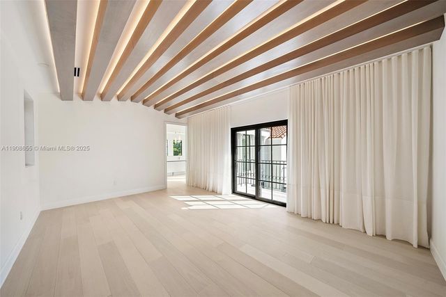 601 NE 56th St, Miami, FL 33137