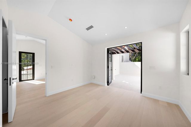 601 NE 56th St, Miami, FL 33137