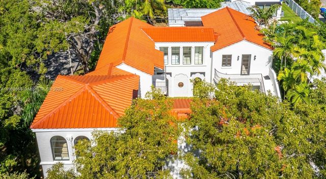 601 NE 56th St, Miami, FL 33137