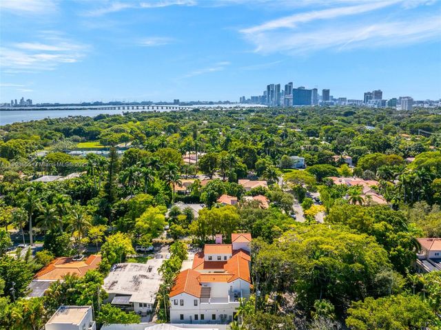 601 NE 56th St, Miami, FL 33137