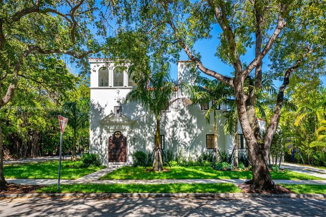 601 NE 56th St, Miami, FL 33137