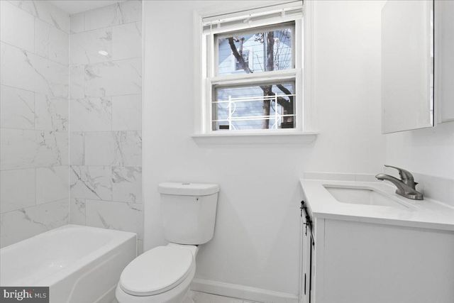 4339 BARKER ST SE, Washington, DC 20019