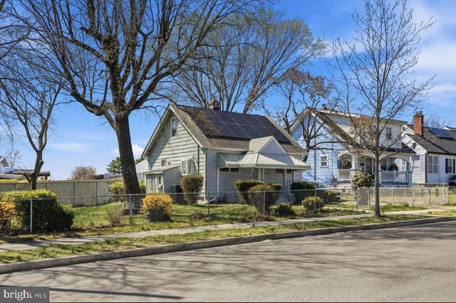 4339 BARKER ST SE, Washington, DC 20019