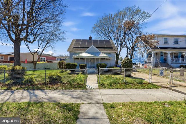 4339 BARKER ST SE, Washington, DC 20019