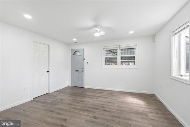 4339 BARKER ST SE, Washington, DC 20019