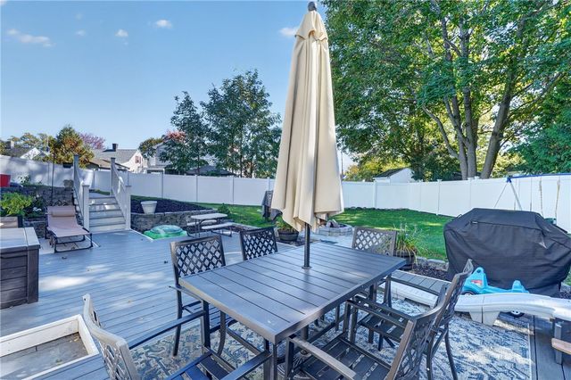 10 Doran Drive, Pawtucket, RI 02861
