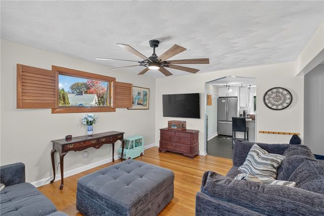 10 Doran Drive, Pawtucket, RI 02861