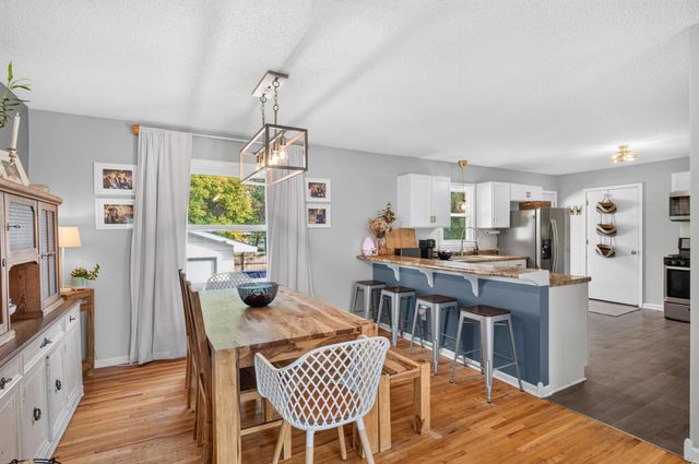 943 Blackoaks Lane, Anoka, MN 55303