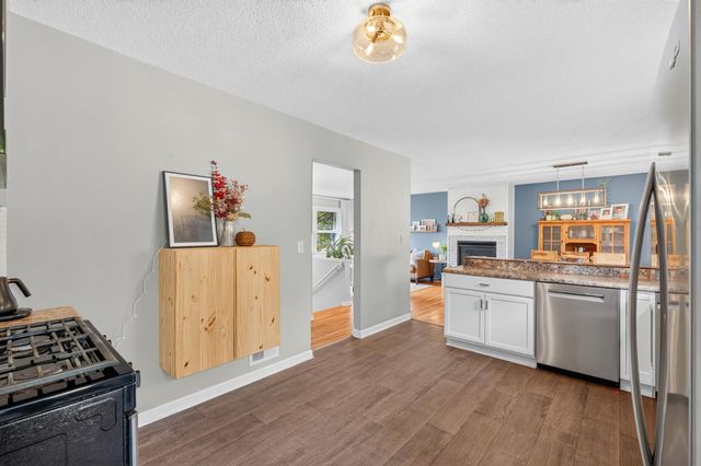 943 Blackoaks Lane, Anoka, MN 55303