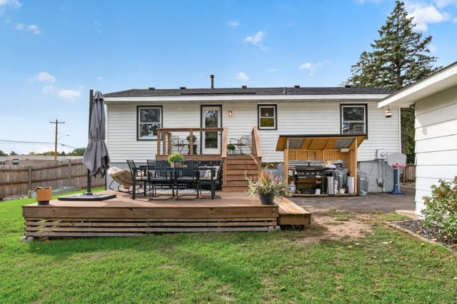 943 Blackoaks Lane, Anoka, MN 55303