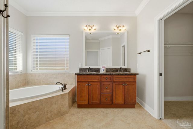 7151 Reef St, Navarre, FL 32566