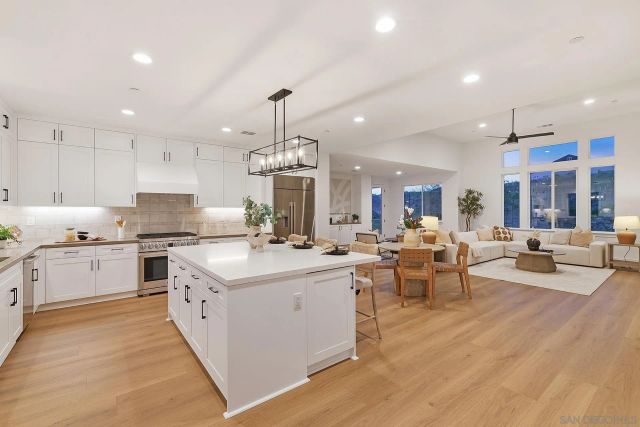 39301 Corte Venture, Temecula, CA 92592