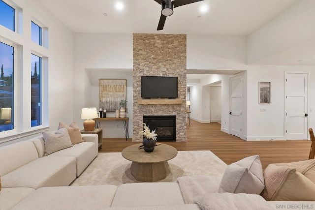 39301 Corte Venture, Temecula, CA 92592