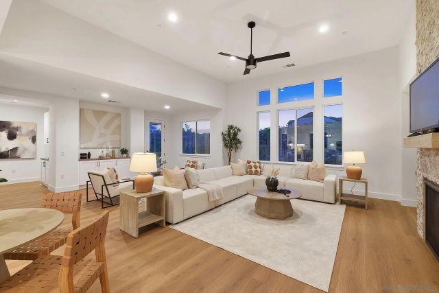 39301 Corte Venture, Temecula, CA 92592