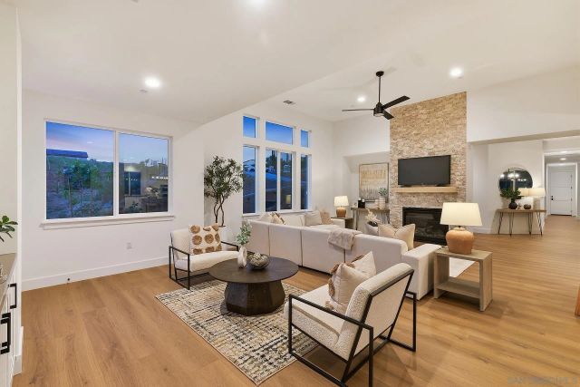 39301 Corte Venture, Temecula, CA 92592